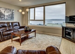 Staged Living Room - 66 Bell St