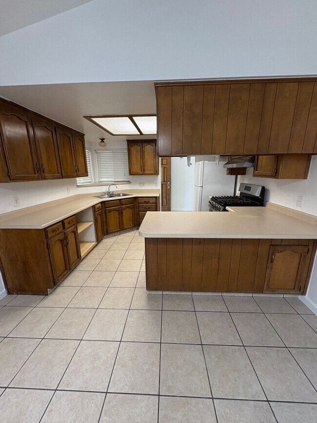 Foto del edificio - 2642 N Fairway St
