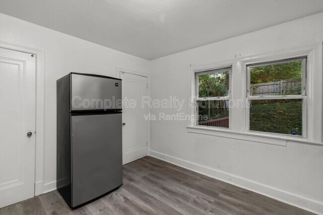 Foto del edificio - 147 Chambers Rd