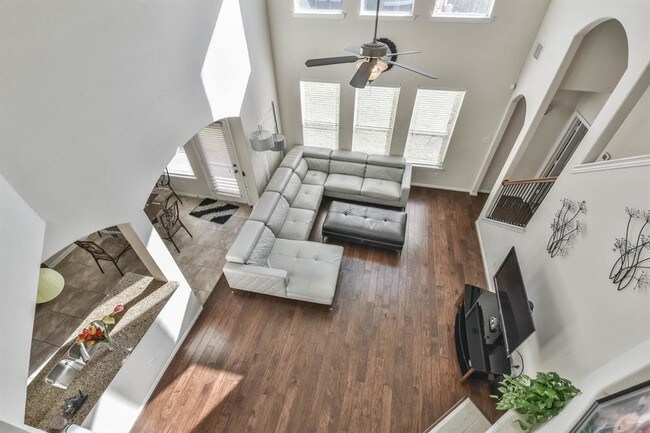 Foto del edificio - 6323 Pinyon Trail Dr