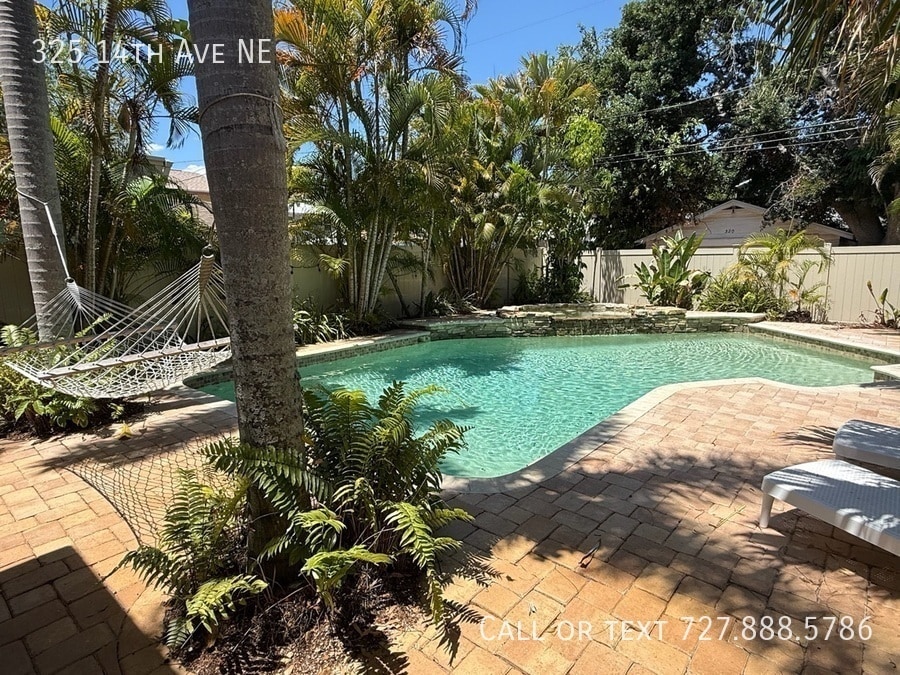 Photo - 325 14th Ave NE-