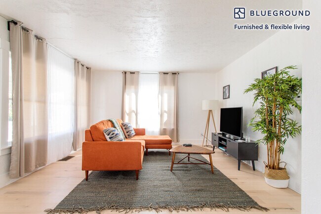 Foto del edificio - 912 Wood Ave