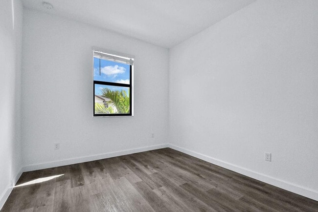 Foto del edificio - 4074 Highland Oaks Dr