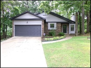 Building Photo - 7 Kings Pointe Cv