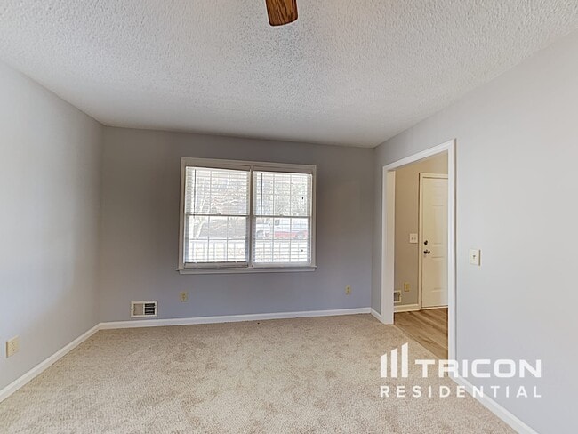 Building Photo - 1418 Millstream Trail NW