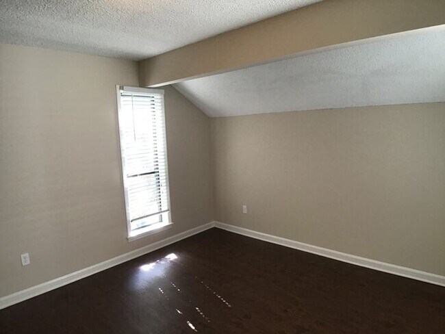 Building Photo - 4580 Knotty Oaks Dr