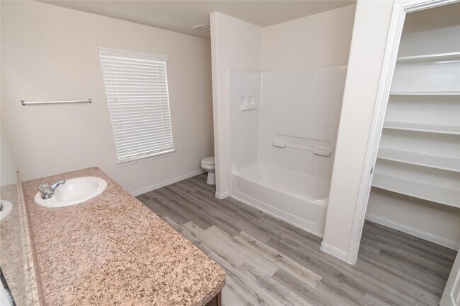 Foto del edificio - 21722 Martin Grove Ct