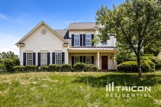 Building Photo - 1002 Hollingdale Ct