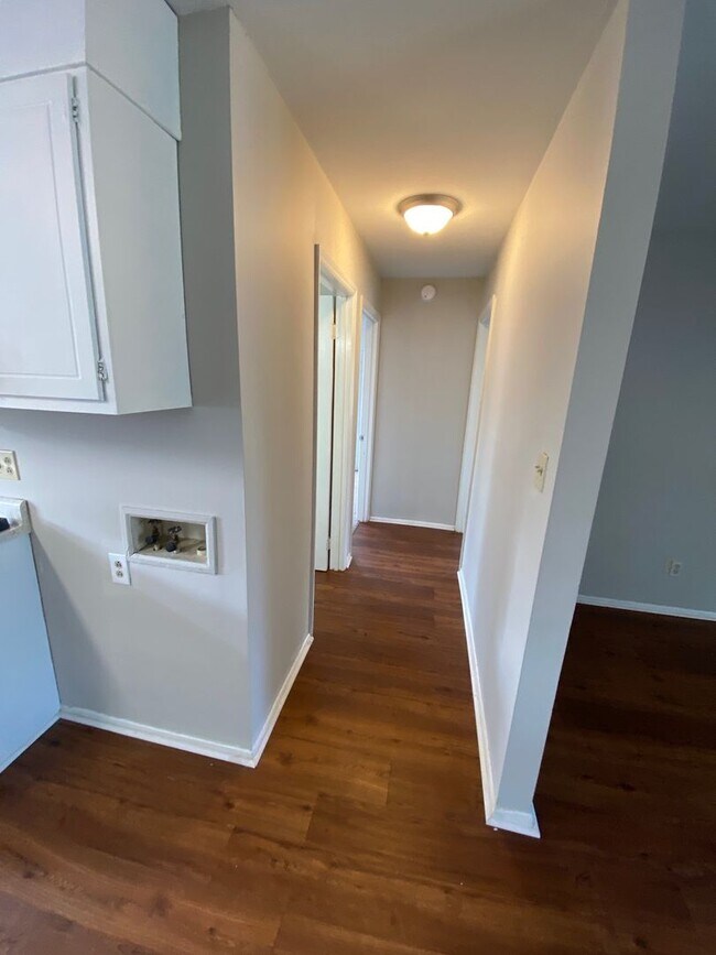 Building Photo - 2bed/1ba Apt off S Main Kannapolis close t...
