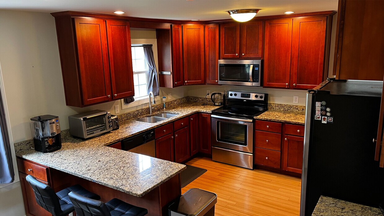 60 Mountain View Dr, Lebanon, NH 03766 House Rental in Lebanon, NH