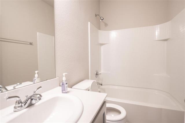 Foto del edificio - 951 Hurstwood Dr