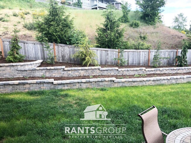 Foto del edificio - Beautiful Tumwater Home with Stunning Kitchen & Spacious Layout