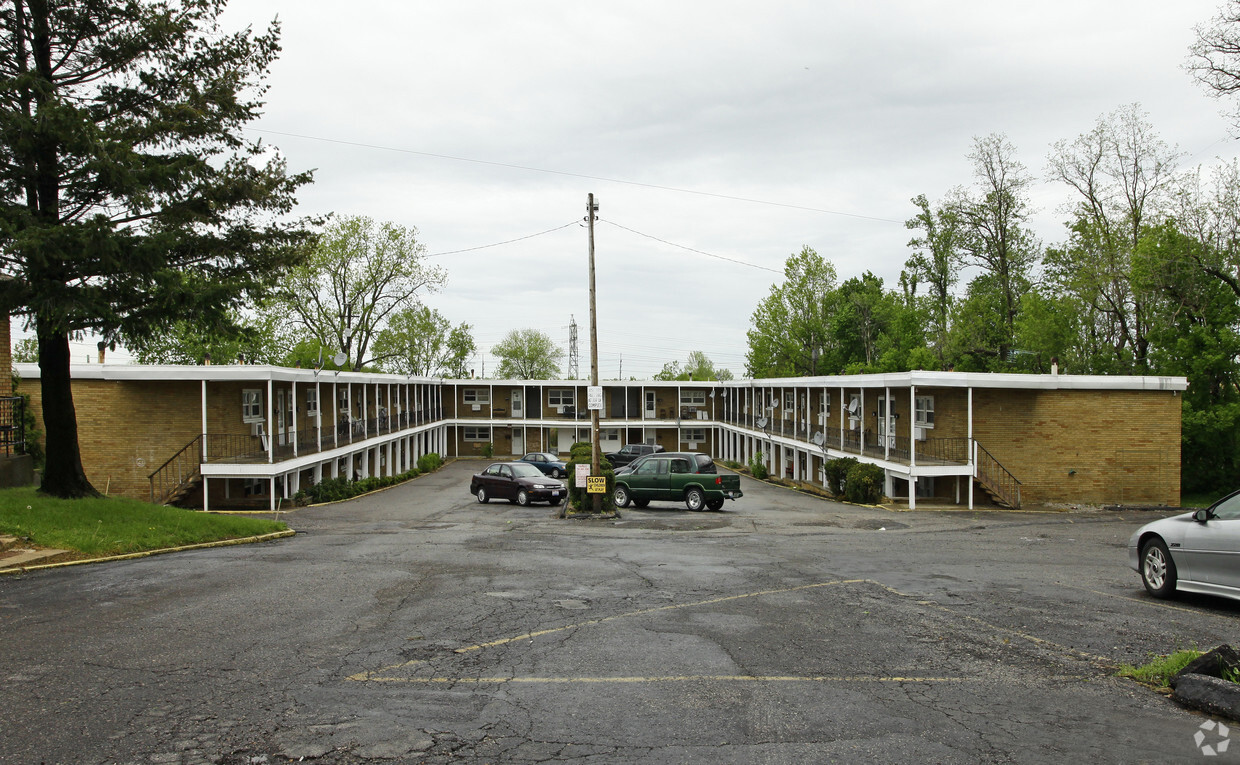 Mentor Park Apartments - Cardinal MPARK Apartments