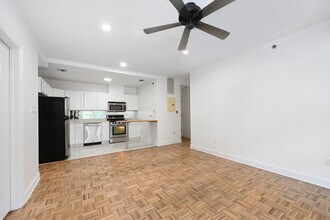 Building Photo - 84 Bloomfield St