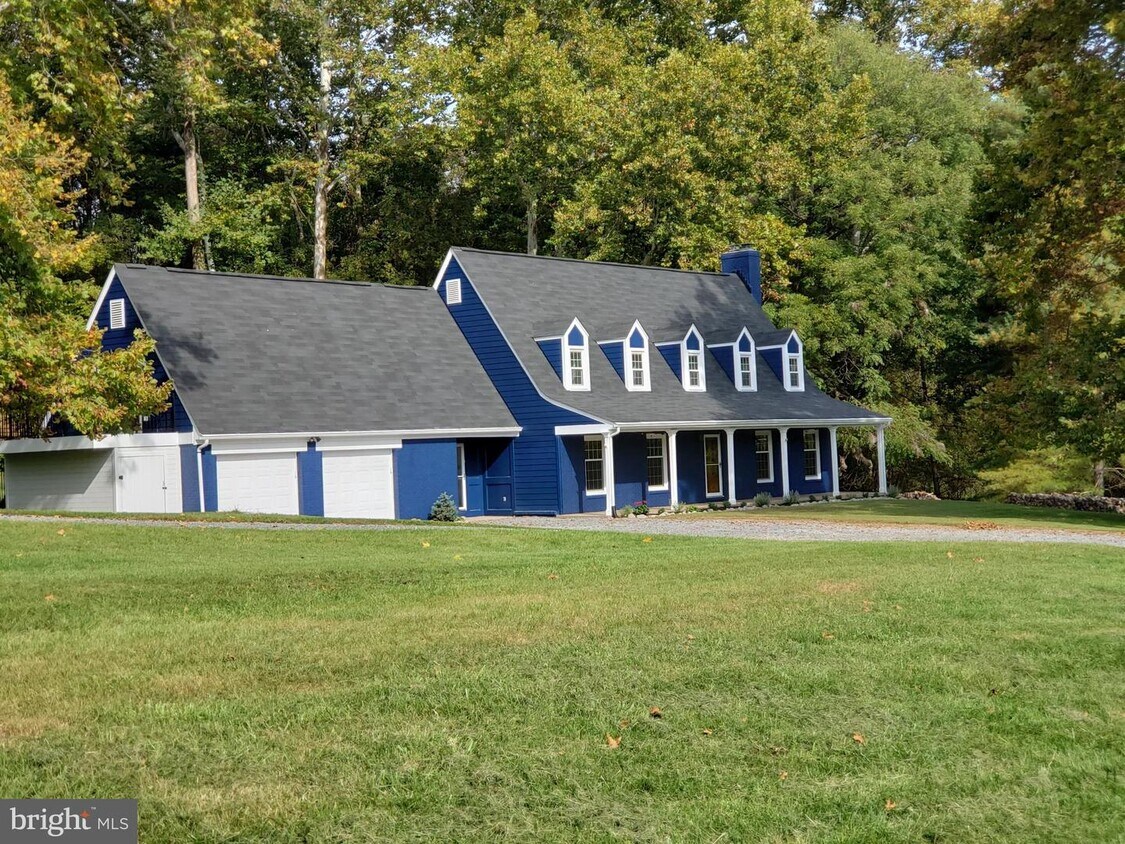 70 Elk Run Estates Dr, Harpers Ferry, WV 25425 House for Rent in