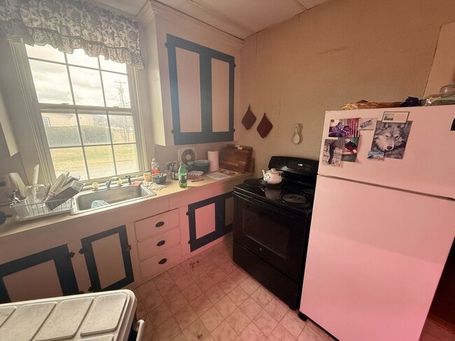 Photo - 1041 Lower Plain Apartment