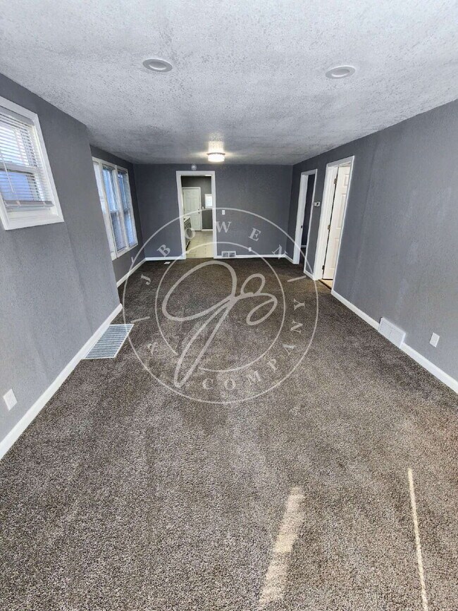 Foto del edificio - Basically, Brand New! Open Layout 1-Story ...
