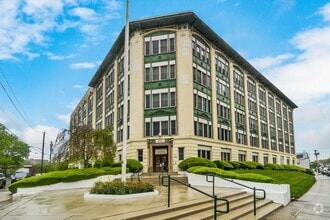 Building Photo - 1 Landmark Sq