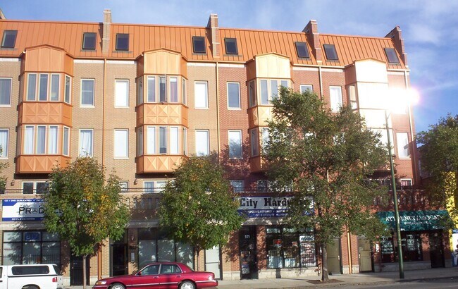 Fuera del edificio - 821 S Western Ave