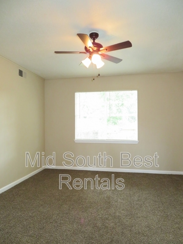 Foto del edificio - 4342 Deerland St