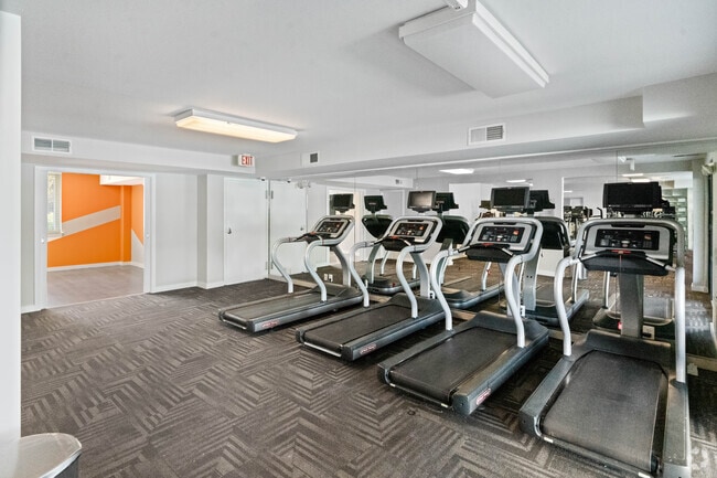Fitness Center - Summerlyn Apartments