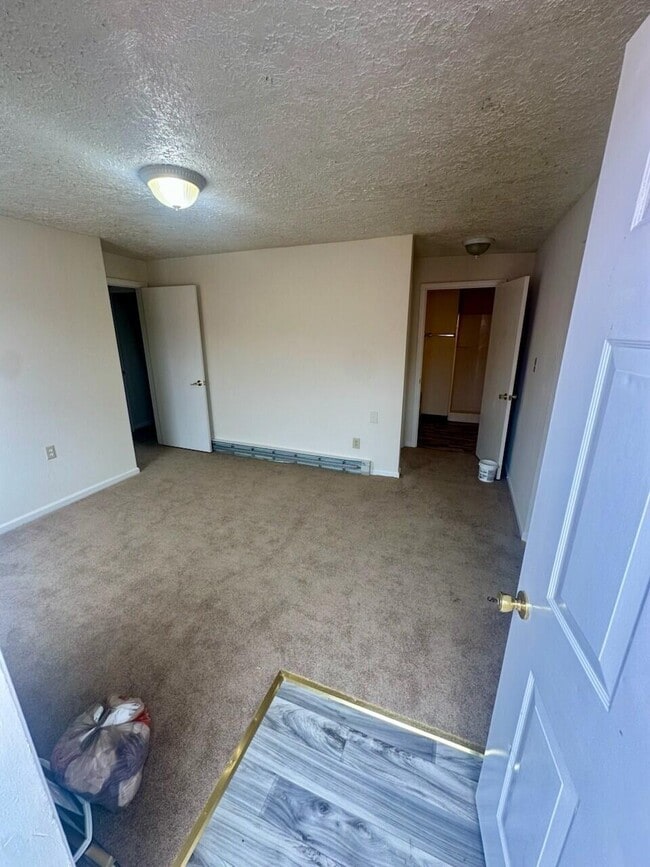 Building Photo - 1038 Radford St