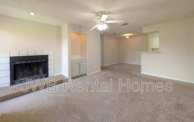Building Photo - 10200 Belle Rive Blvd