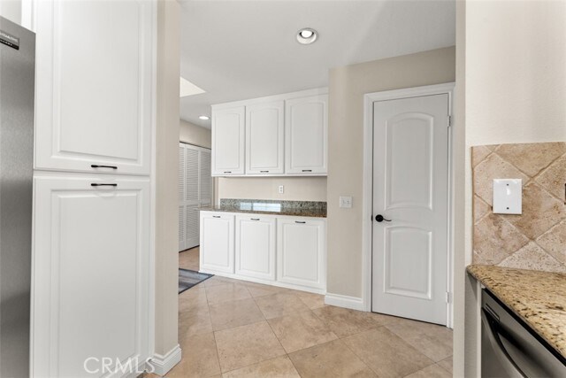 Building Photo - 30902 Club House Dr