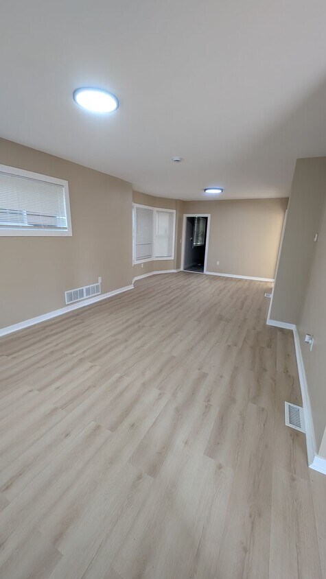 Foto principal - Newly Renovated Two-Bedroom