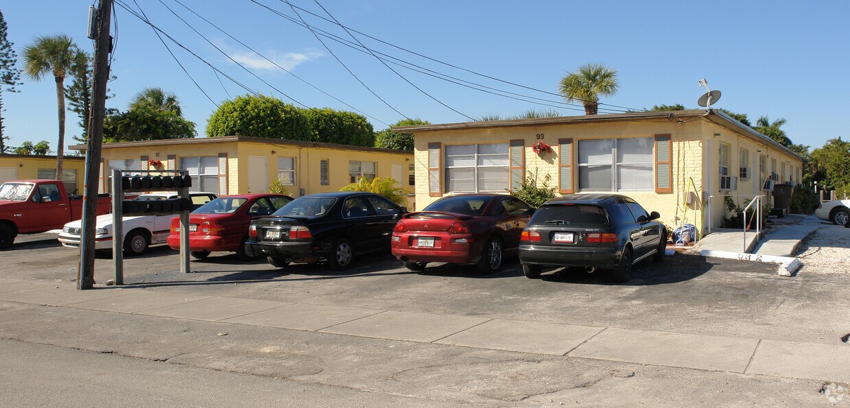 Foto principal - 73-93 NE 7th Ct