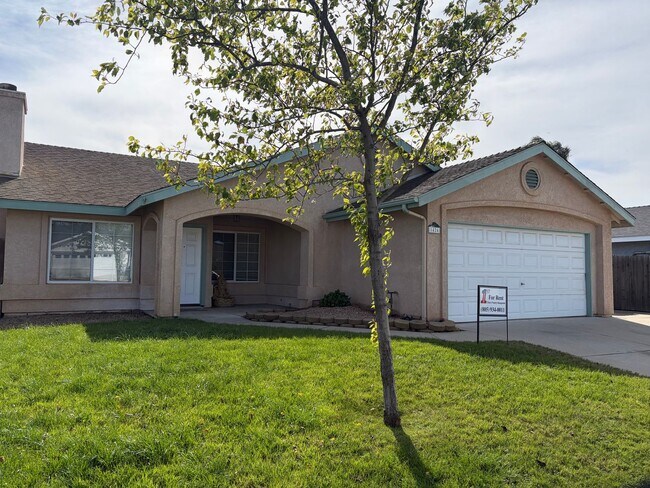 Foto del edificio - 1424 Via Rosa