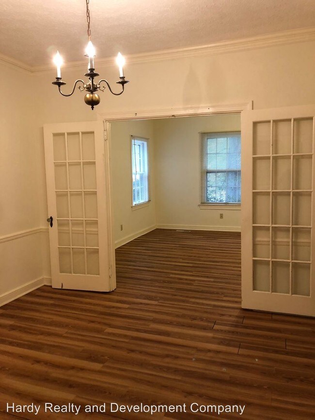 Foto del edificio - 1609 Martha Berry Blvd NE