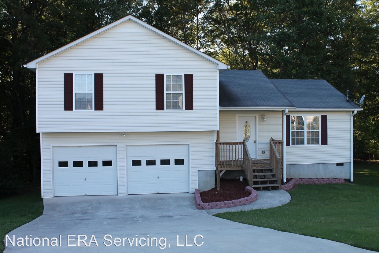 Primary Photo - 3 br, 2 bath House - 828 Regency Ct