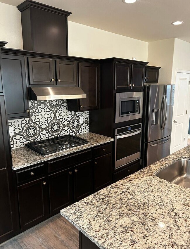 Foto del edificio - 3 br, 3 bath House - 6282 E. Creek View Ln