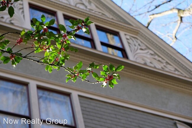 Foto del edificio - 2032 NW Everett St