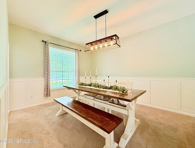Foto del edificio - 1734 Forest Creek Dr