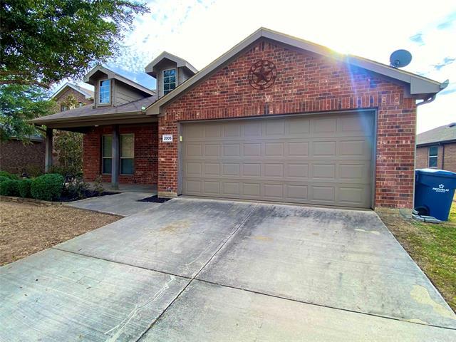 Building Photo - 2005 Eagle Lake Dr