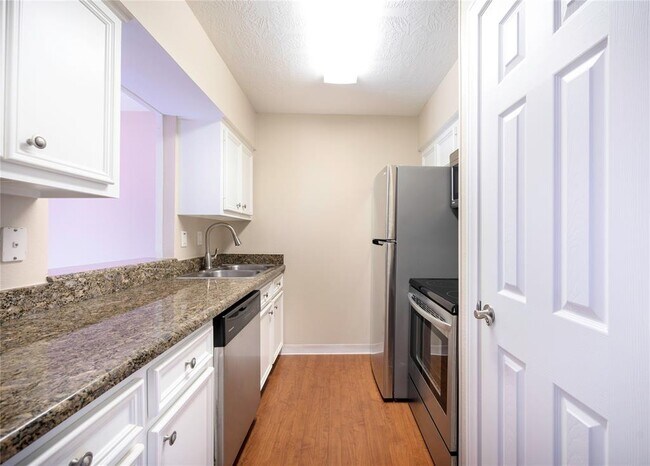 Building Photo - 9029 Gaylord Dr