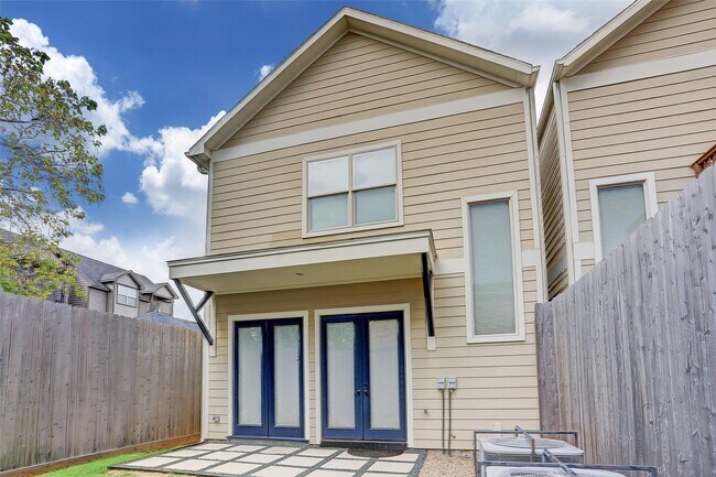 Foto del edificio - 5217 Darling St
