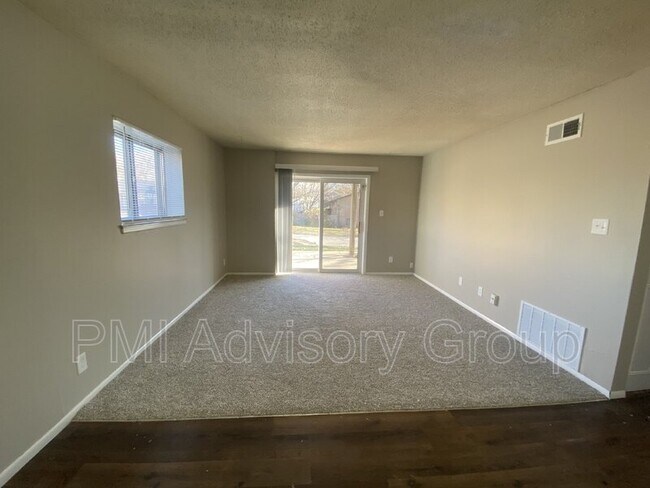Foto del edificio - 3101 SW Macvicar Ave
