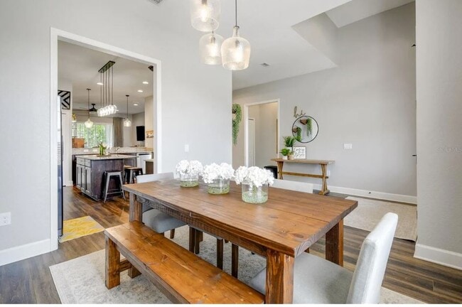 Building Photo - 2811 Vintage View Loop