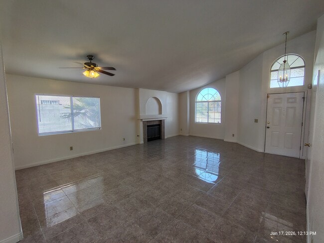 Building Photo - 1225 Taramar St