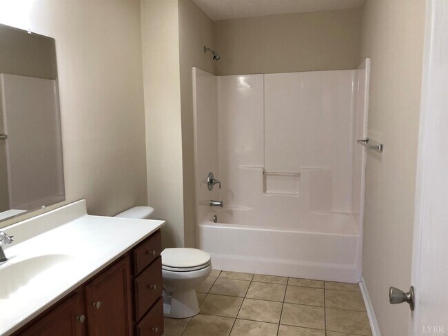 Building Photo - 607 Capstone Dr