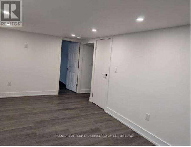 Building Photo - 157 Tulloch Dr