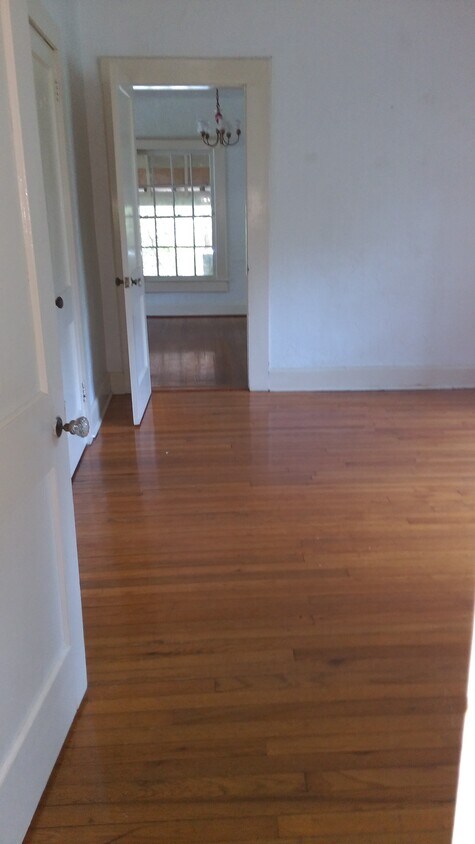 Foto principal - 414 NW 10th St