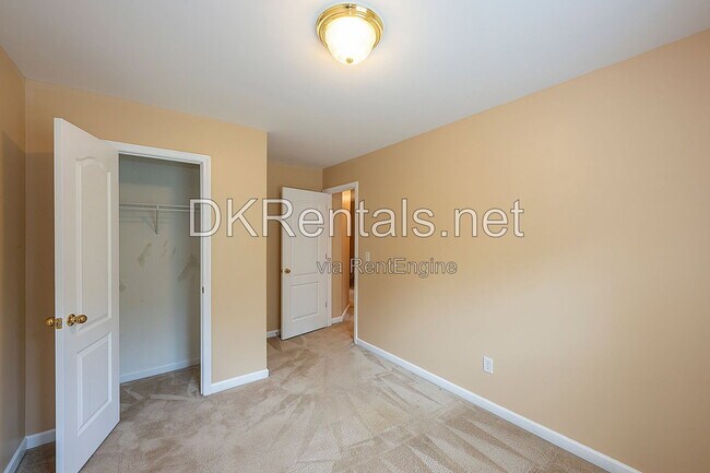 Foto del edificio - 7712 Autry Cir