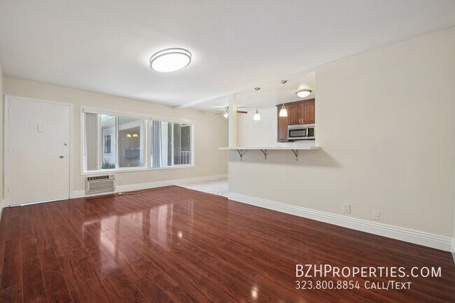 Foto del edificio - 1220 N Ogden Dr