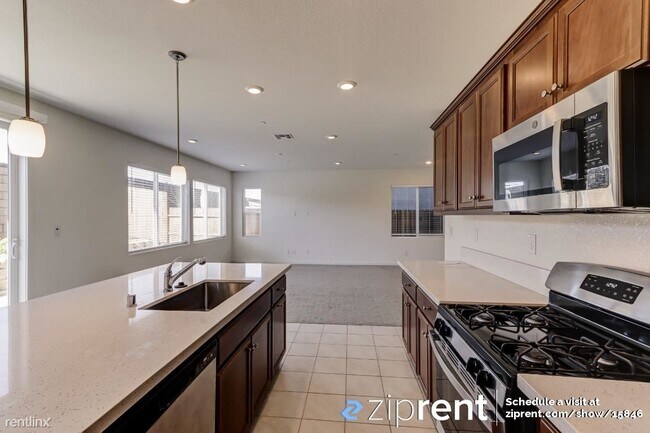 Building Photo - 4 br, 3 bath House - 4435 Cash Drive, Fols...