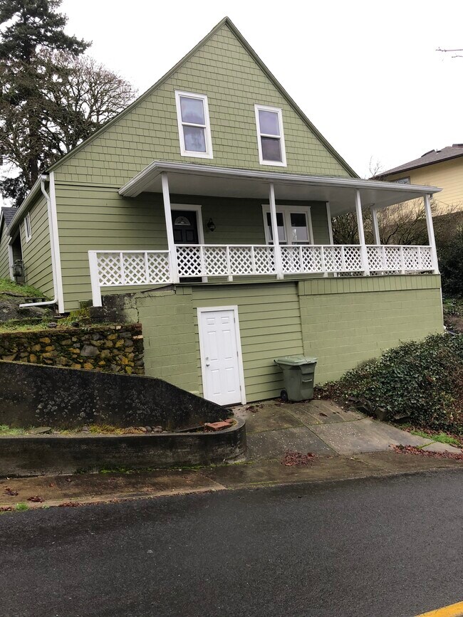 Building Photo - 246 N 3rd Pl