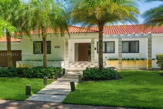 Building Photo - 1035 Catalonia Ave